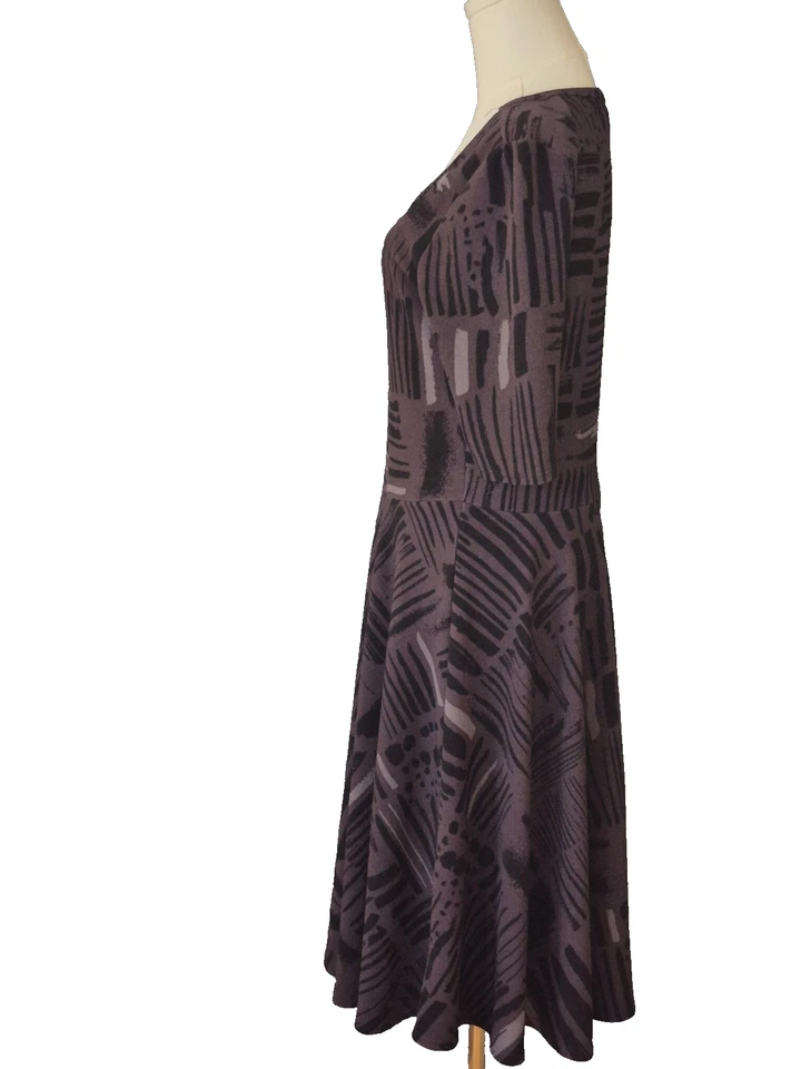 LuLaRoe Women's 3/4 Sleeve Dress Purple Midi Scoop Neck Size L Stretch Pullover - Image 4 of 4