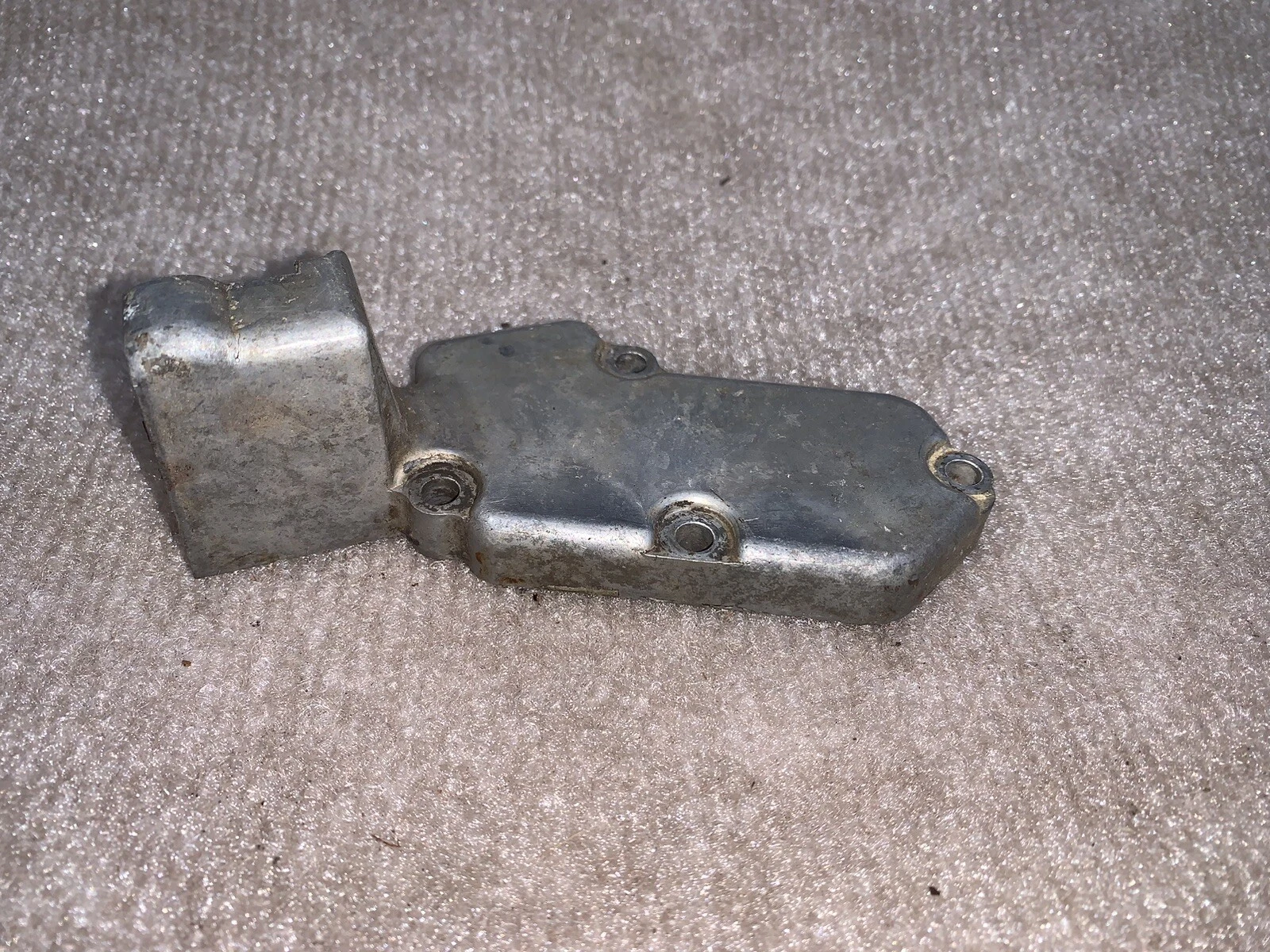 2003 YAMAHA 99-22 YZ250 OEM ENGINE POWERVALVE EXHUAST VALVE LINKAGE ARM COVER