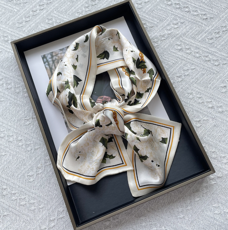 Boutique 100% Silk Chain Flower Scarf Double-Layer Ribbon 145x16cm 12 Momme