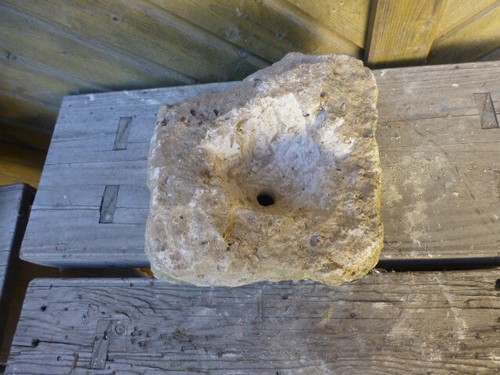 Quellstein Brunnenstein mit Loch für Quellsteinbrunnen Naturstein Nr. 19 Unikat - Bild 6 von 9
