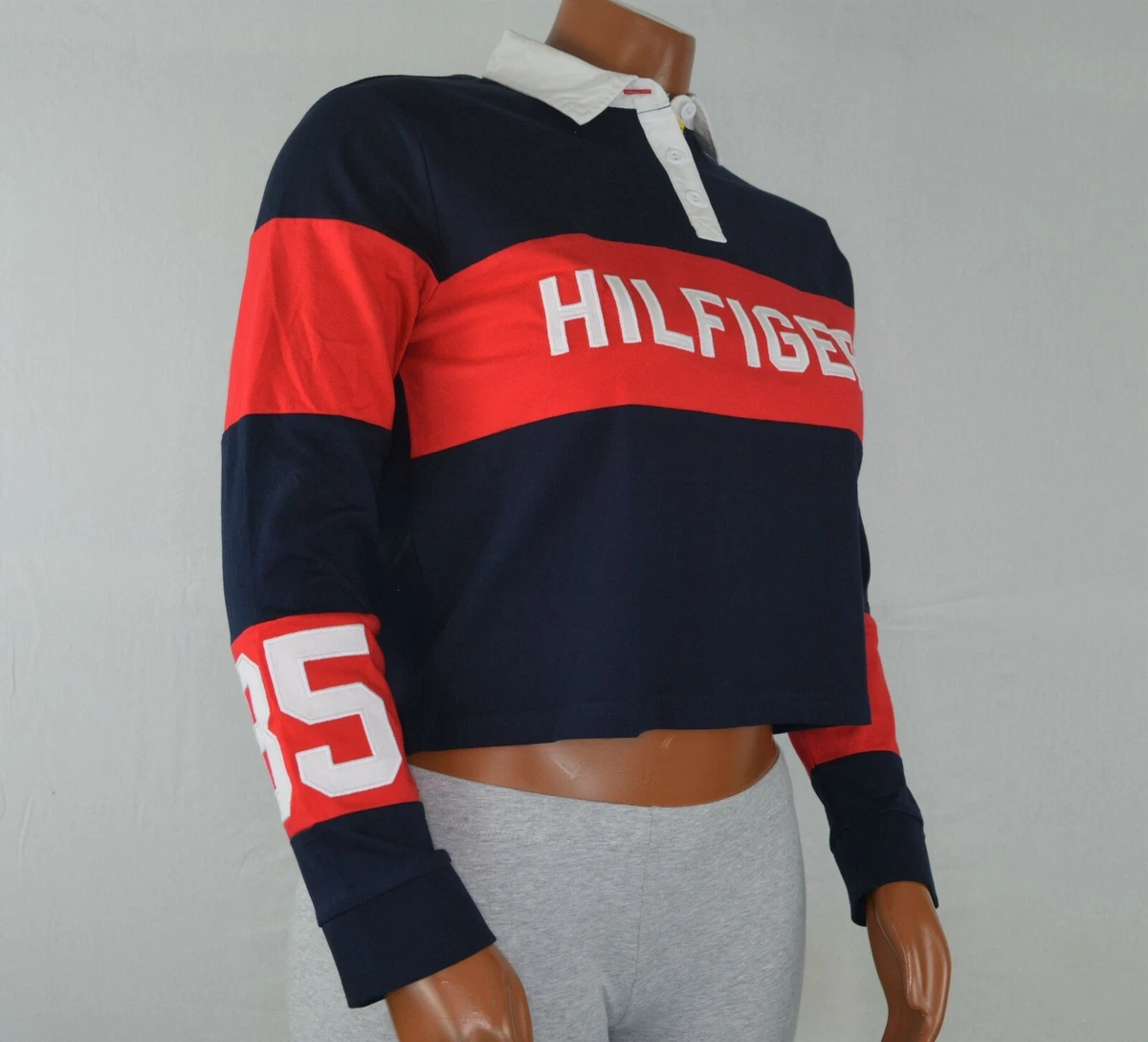 Red tommy sales hilfiger crop top