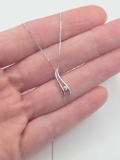 9ct White Gold Cubic Zirconia Wave Bar Drop Chain Curb Necklace 375