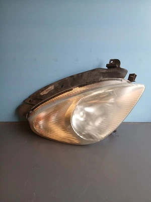 Citroën Xsara Picasso / Phare avant droit - Photo 1/3