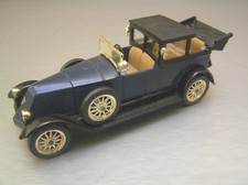 Solido 149 Renault 40 CV metallic dark blue made in France 1/43 scale Near Mint
