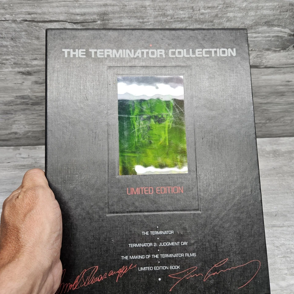 VTG The Terminator Collection Limited Edition 3 VHS Collectors Book T2 Arnold - Image 2 of 4