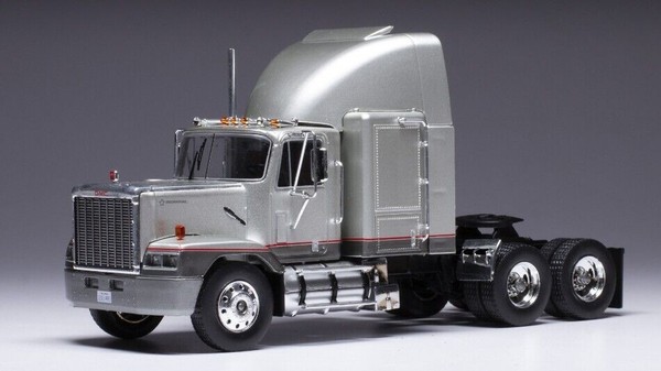 Ixomodels - Gmc General Sbfa 6X4 1988 Silberfarben - 1/43 - IXOTR166.22-image