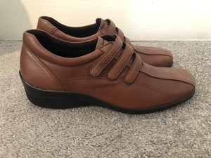 ecco shock point shoes womens