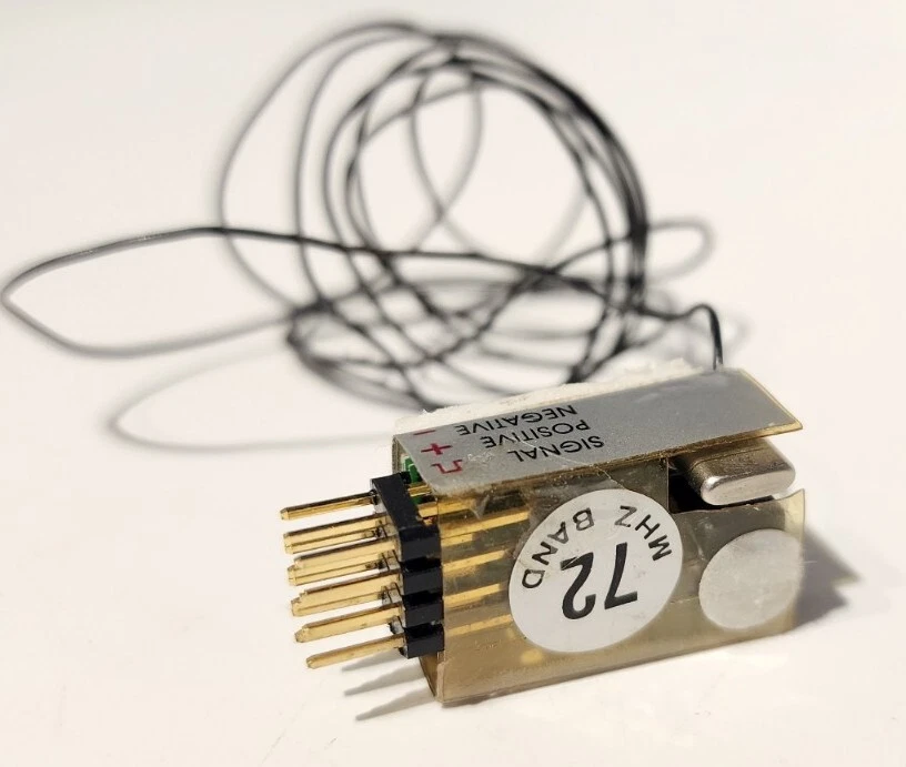 120GWS R4 PII 4Ch FM Pico Receiver 35mhz - Image 3 of 4