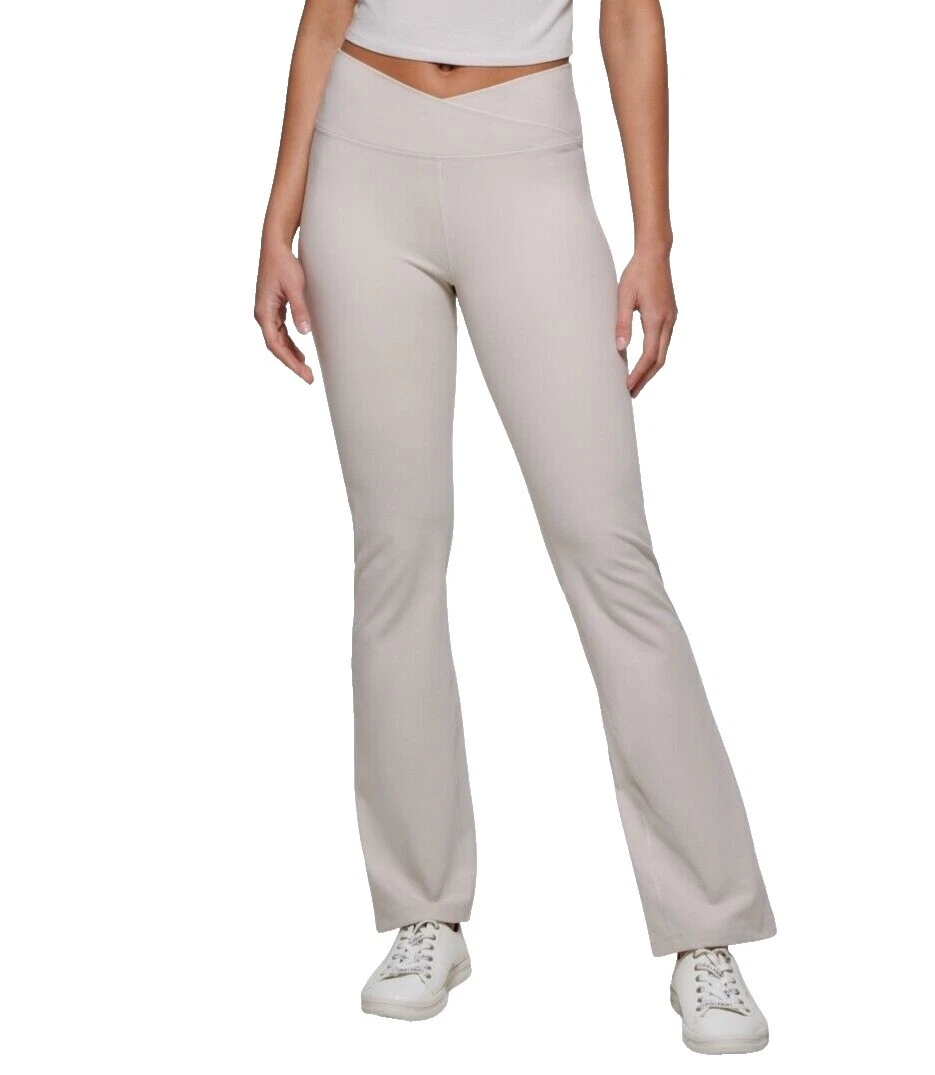 Roupa Branca de Nylon para mulheres