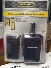 Brand New Defiant Wireless Indoor/Outdoor Remote Control Switch with 2 Outlets