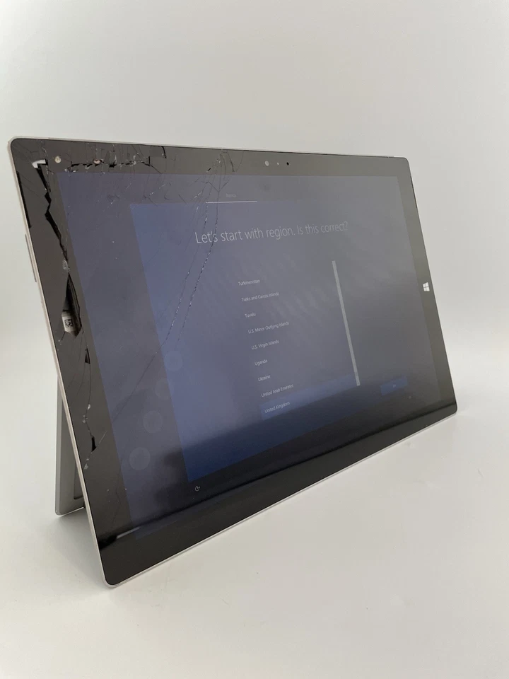 Microsoft Surface Pro 3 1631 i5-4300 256GB 8GB Ram Windows 10 Tablet Cracked - Image 2 of 4