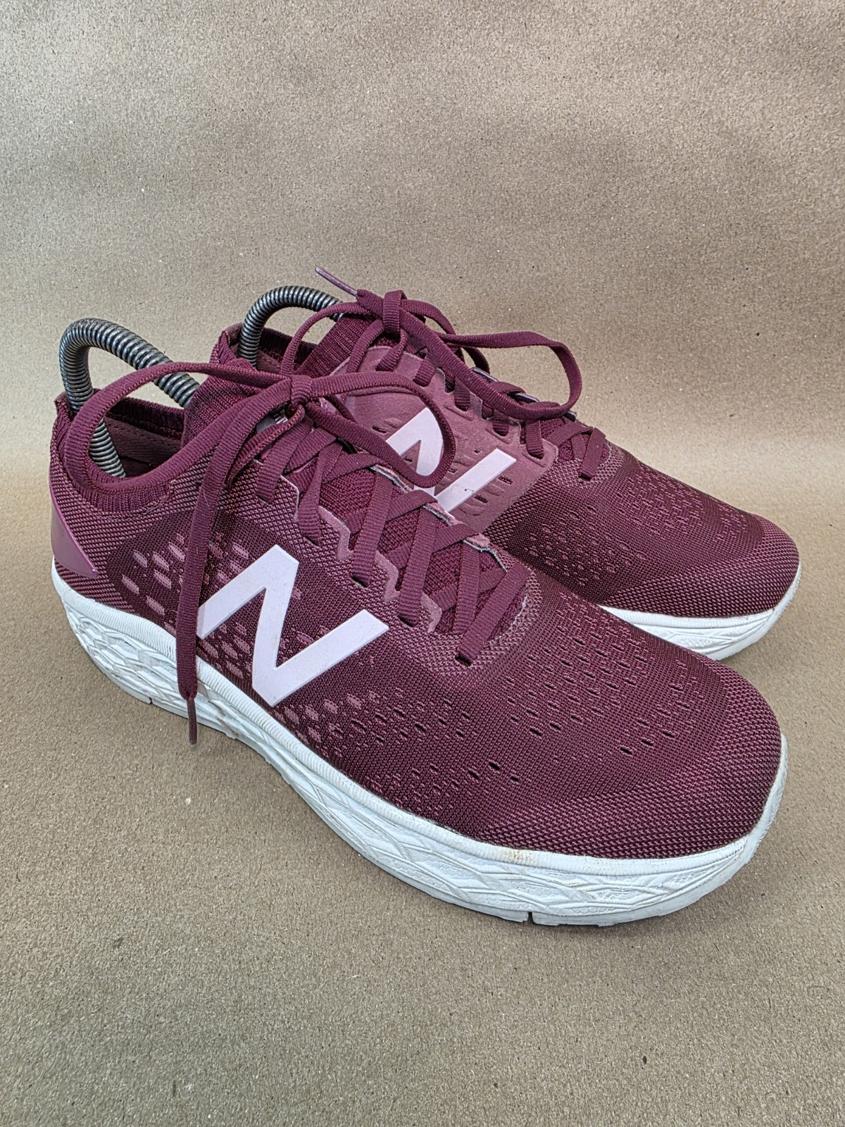 New Balance (Sz 9)  Vongo V4 Fresh Foam Running Shoes Women's Sedona Dragon Red thumbnail 4