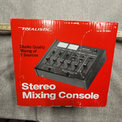 Vintage Realistic 32-1200C Stereo Mixing Console Analog 5-Channel 1980s Boxed