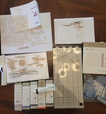 We R Memory Keepers Letterpress Kit 6 ink Thanks, Birthday  Holiday Plates  