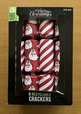 WHSmith 8 Recyclable Christmas Crackers