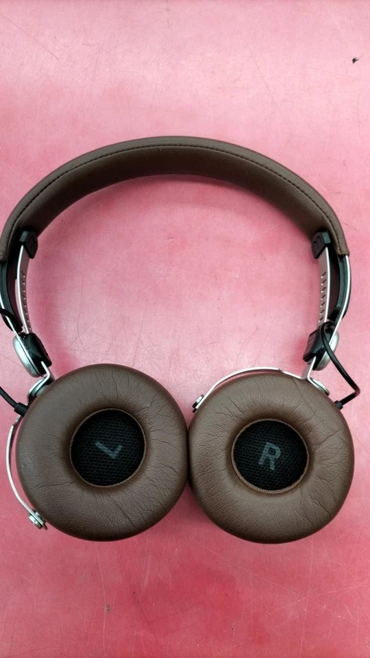 Beyerdynamic AVENTHO Wireless Bluetooth On-Ear Headphones - Image 2 of 4