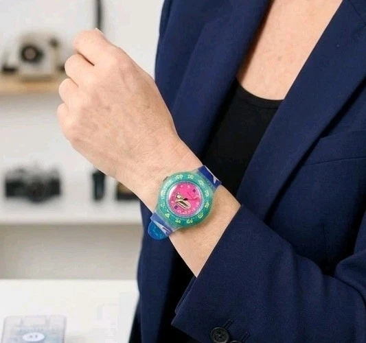 Swatch Plastic Band 200 m (20 ATM) Water Resistance Wristwatches