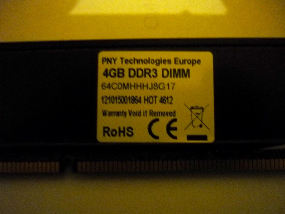 PNY 4GB PC3-10600 DDR3 1333MHz 240-Pin Desktop PC RAM 64C0MHHHJ8G17 (TWO MODULES - Image 3 of 3