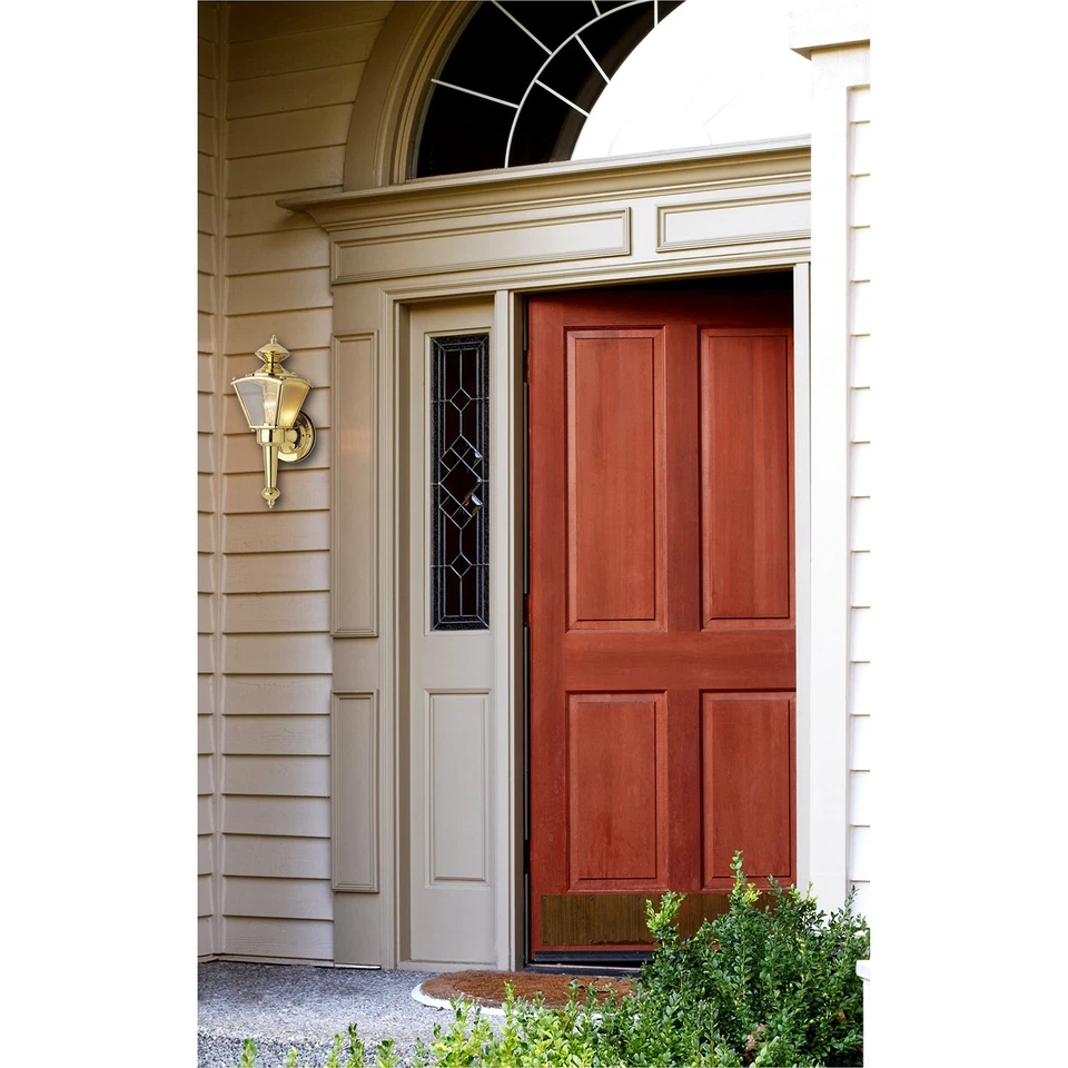 Linterna de pared Westinghouse 6696400 de una luz, latón pulido latón pulido Foto 2 de 3