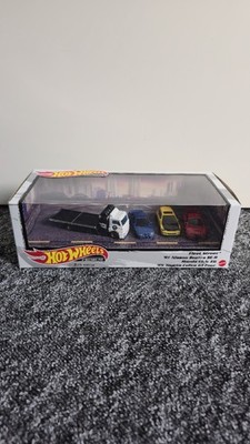 Hot Wheels Diorama Fleet Street Honda Civic Toyota Celica GT4
