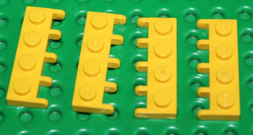 4 x Lego Yellow Hinge 1x4 ref 4315 set 7186 1896 1822 2148 4564 6175 4544 6662 - Photo 1/1