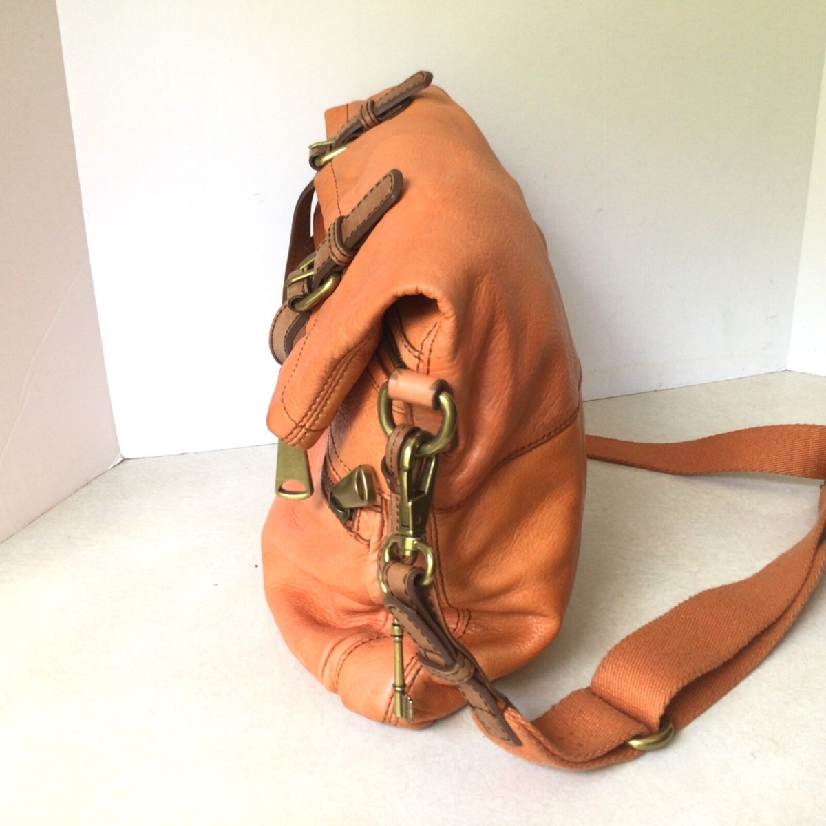 FOSSIL Explorer Orange Tote Leather Brown Foldover Messenger Crossbody FOSSIL EXPLORER Orange Leather Foldover Crossbody Tote  main image 3