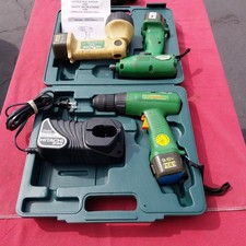 New Hitachi D10DF Cordless Driver Drill, Charger w/case and extras.