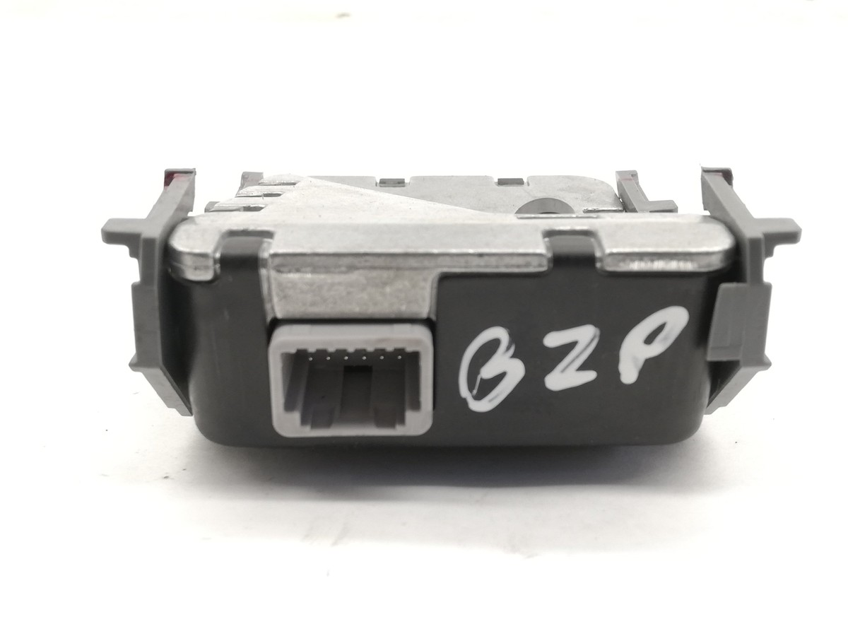 TOYOTA C-HR X1 1.8 Hybrid ZYX10, ZYX11 Front Camera 8646C-F4040