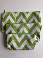 3-PIECE Makeup Travel Set Green/White Chevron 7.5x4, 9x5, 11x6 Clean Never Used