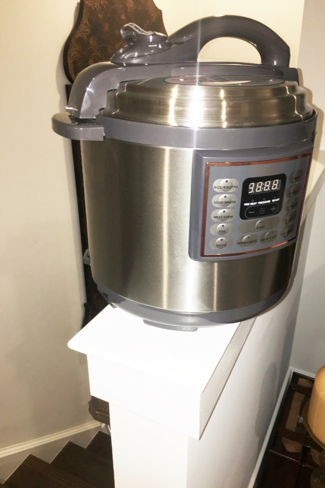 Crux 8-Qt. 10-In-1 Instant Programmable Multi-Cooker 14721