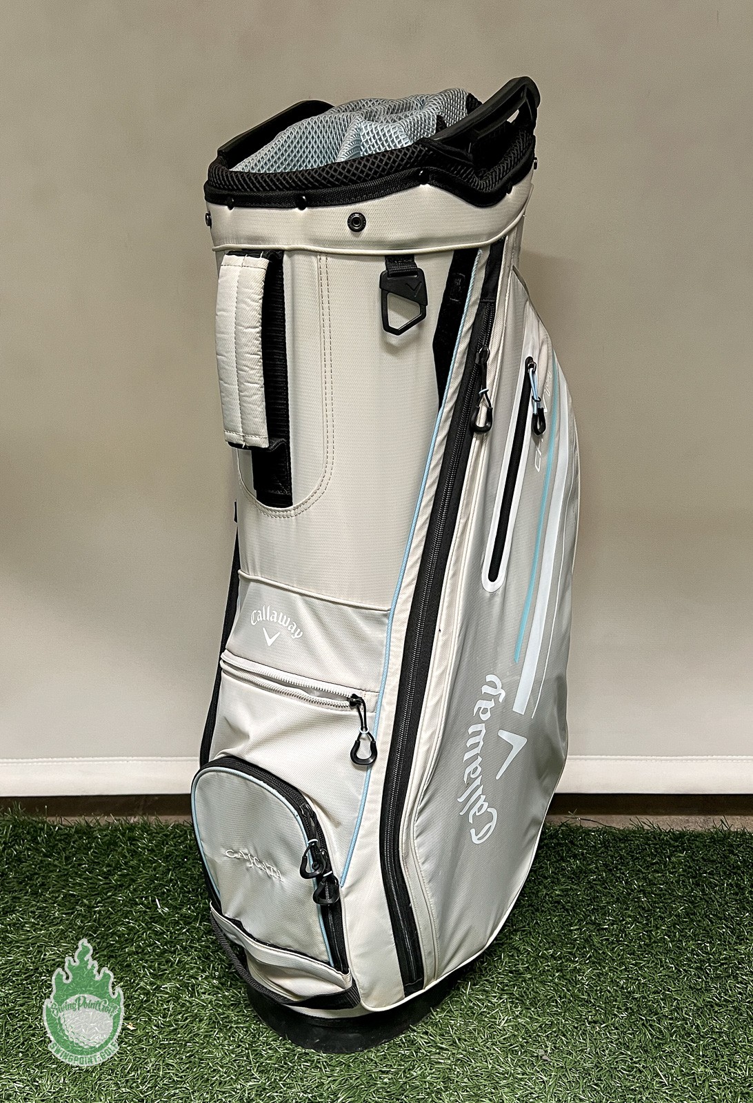 White/sky Blue Embroidered Cascata