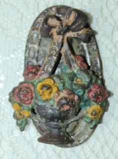 ANTIQUE Cast Iron FLOWER BASKET Door Knocker HUBLEY? Lot AP