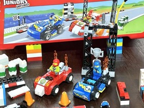 LEGO Juniors 10673 Race Car Rally 350 Pieces RETIRED SET