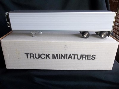 TRUCK MINIATURES Utility 48' Thermo King Reefer Van Trailer 1:48 Scale Orig Box
