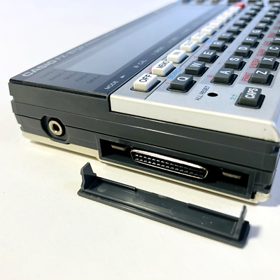 CASIO FX-870P Pocket Computer / RAM HD61700 / with Box & Manual