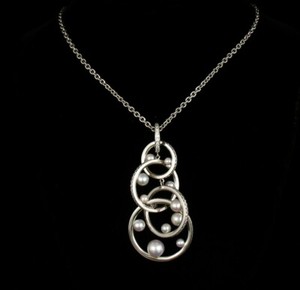 mikimoto 18k akoya floating signed pearl circle necklace diamond gold