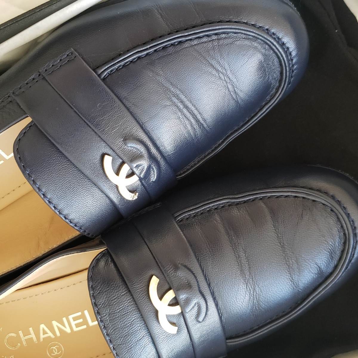 シャネル　ローファー　37 モカシン　ネイビー　紺 23A/綺麗目コーデに☆【CHANEL 】ローファー モカシン CCロゴ