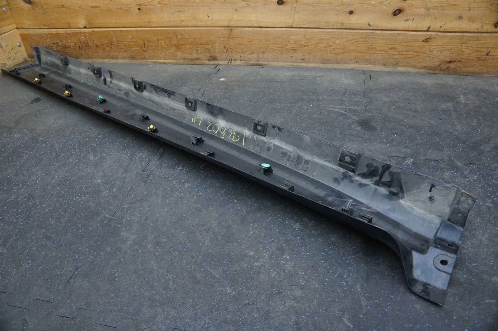 Left Side Skirt Rocker Molding Trim Panel 670065825 Maserati Levante 17+ *Note