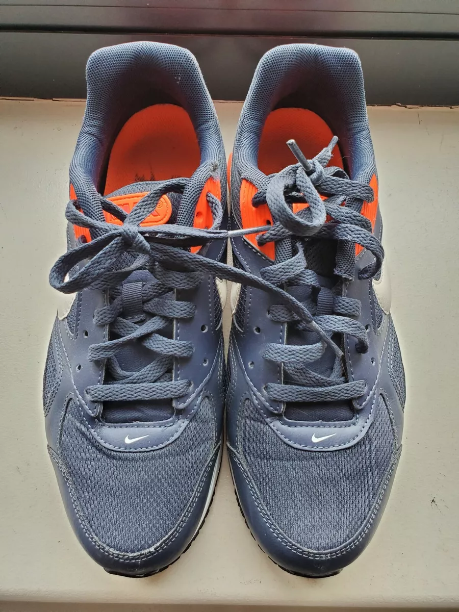 Air max hotsell ivo orange