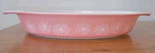 Vintage Pyrex Pink Daisy Cinderella Oval Open Baker 1.5 QT