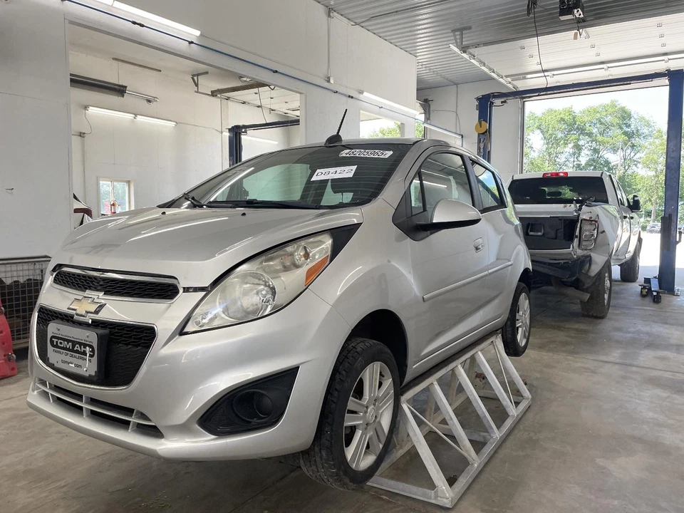 Compresor de aire acondicionado usado se adapta a: Chevrolet Spark 2015 modelo de gasolina grado A Foto 2 de 4