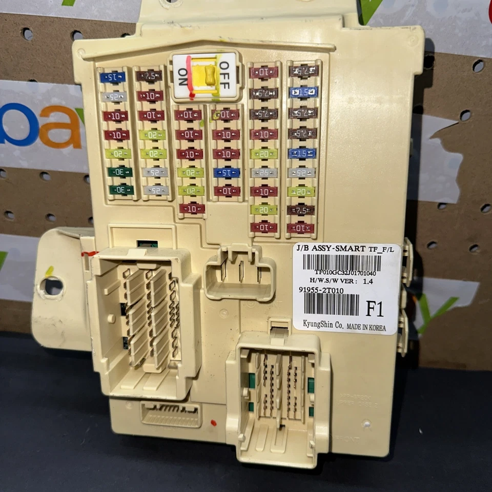 2015 Kia Optima Junction Interior Fuse Box OEM - Image 3 of 4