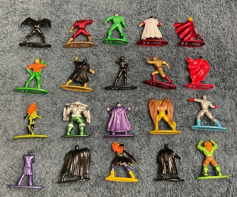 Lote de 20 minifiguras de metal fundido a presión Jada Marvel DC Nano Metalfigs Foto 2 de 4
