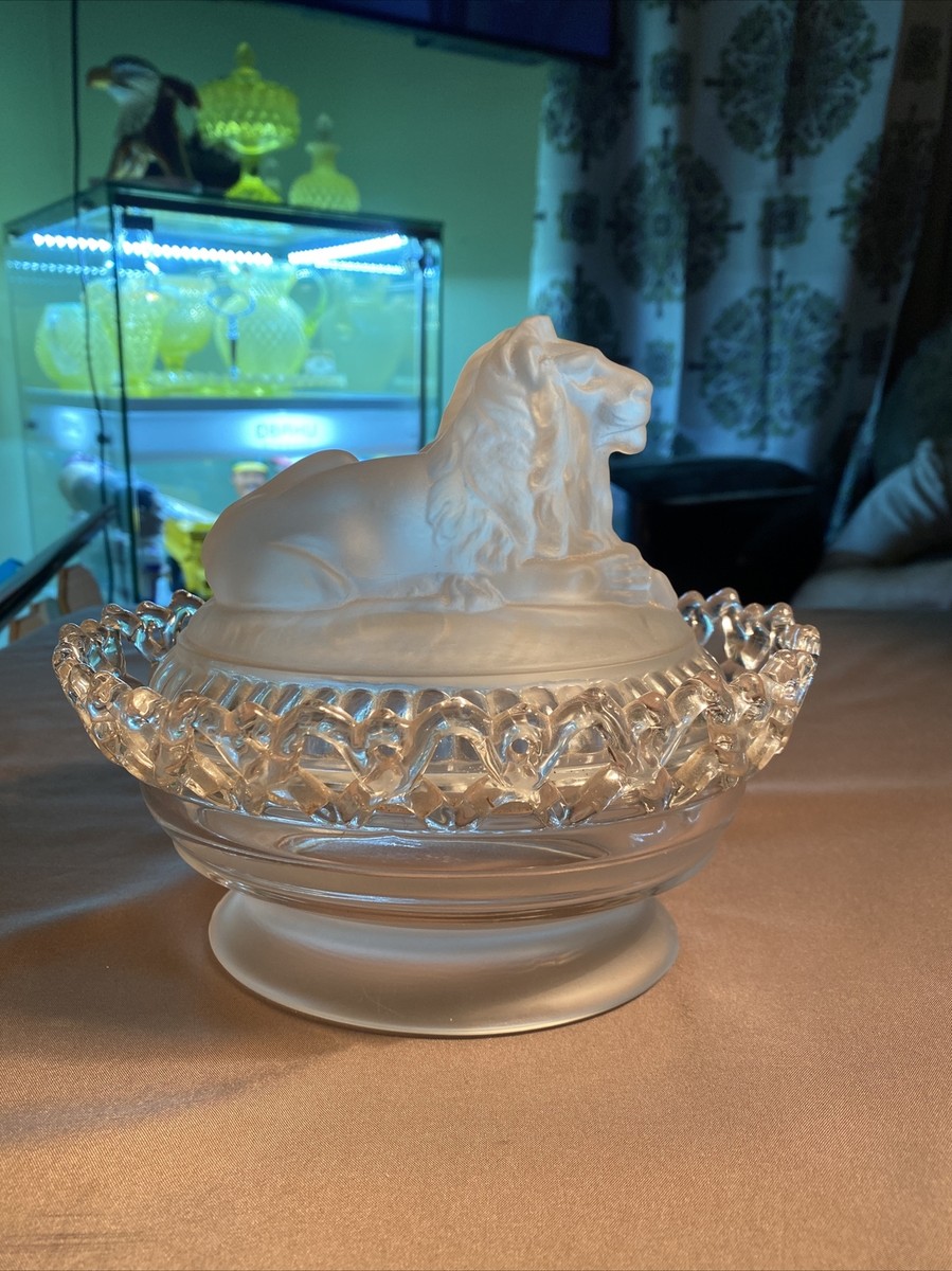 ライオンのディッシュ Imperial Glass Company Lion On A Nest Frosted Crystal Candy Dish