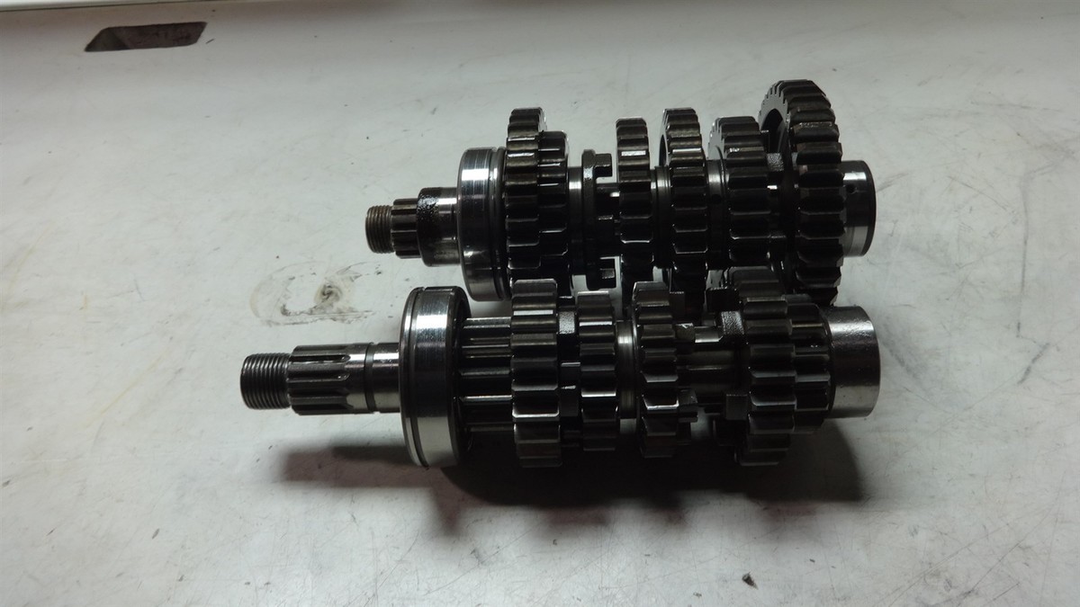 87 KAWASAKI ZX750F ZX 750 KM174B. ENGINE TRANSMISSION GEARS