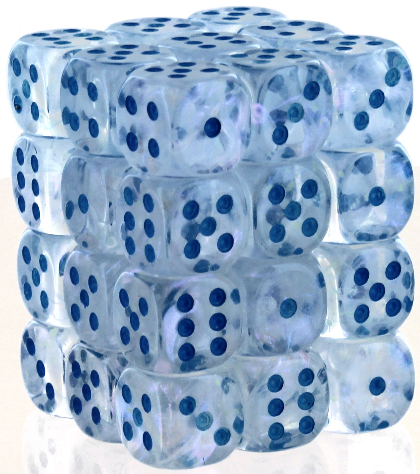 Кубик для игры в кости Borealis Icicleсветло-голубой 12 мм d6 Luminary 36 кубиков 2890₽