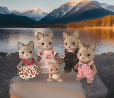 SYLVANIAN FAMILY CAT FAMILY Striped Gold Label 1985.