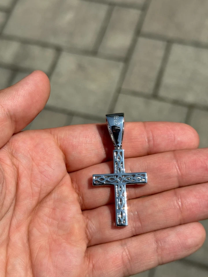 Collar Colgante Cruz Helada Grande MOISSANITA 1.50 CTW Hombres Oro Blanco 14k GRA Foto 4 de 4