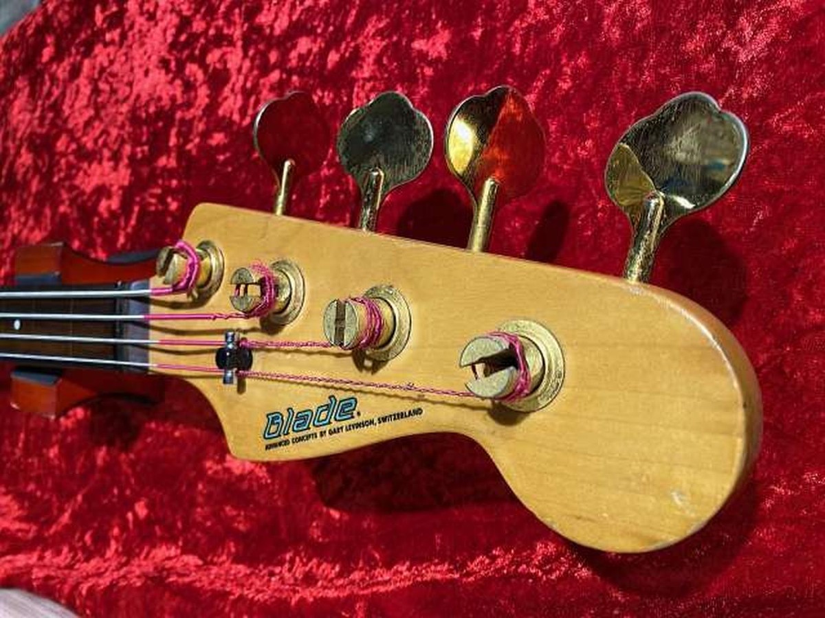 ベース Blade Levinson BASS 楽天市場】Blade ブレード/エレキベース/Levinson B2 Bass/90405