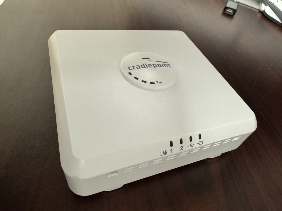 cradlepoint 4g - Image 2 of 4